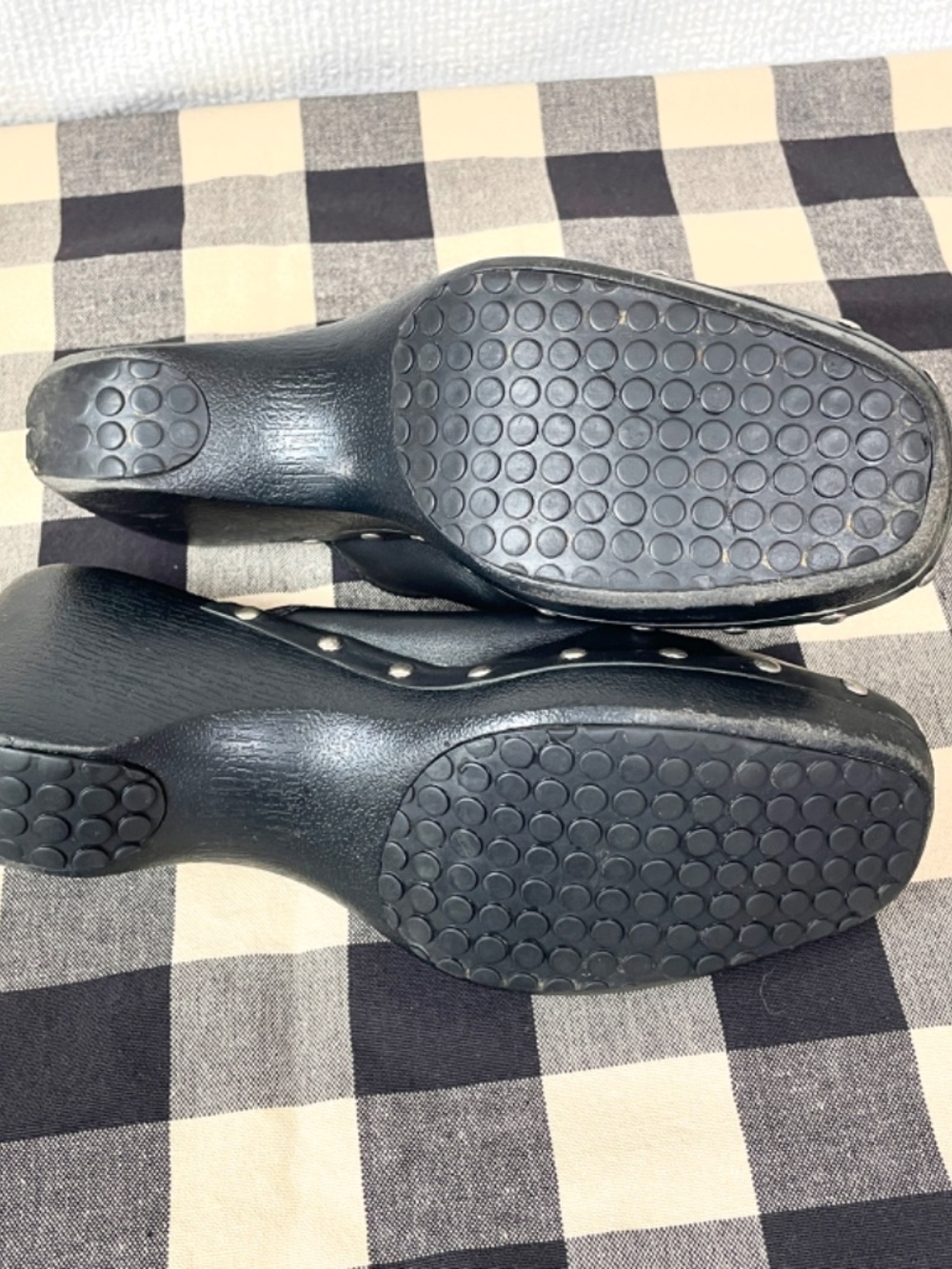 Cherokee VTG Black Leather Studded Platform Clogs, 7.5 Fair Used Condition - Picture 14 of 17